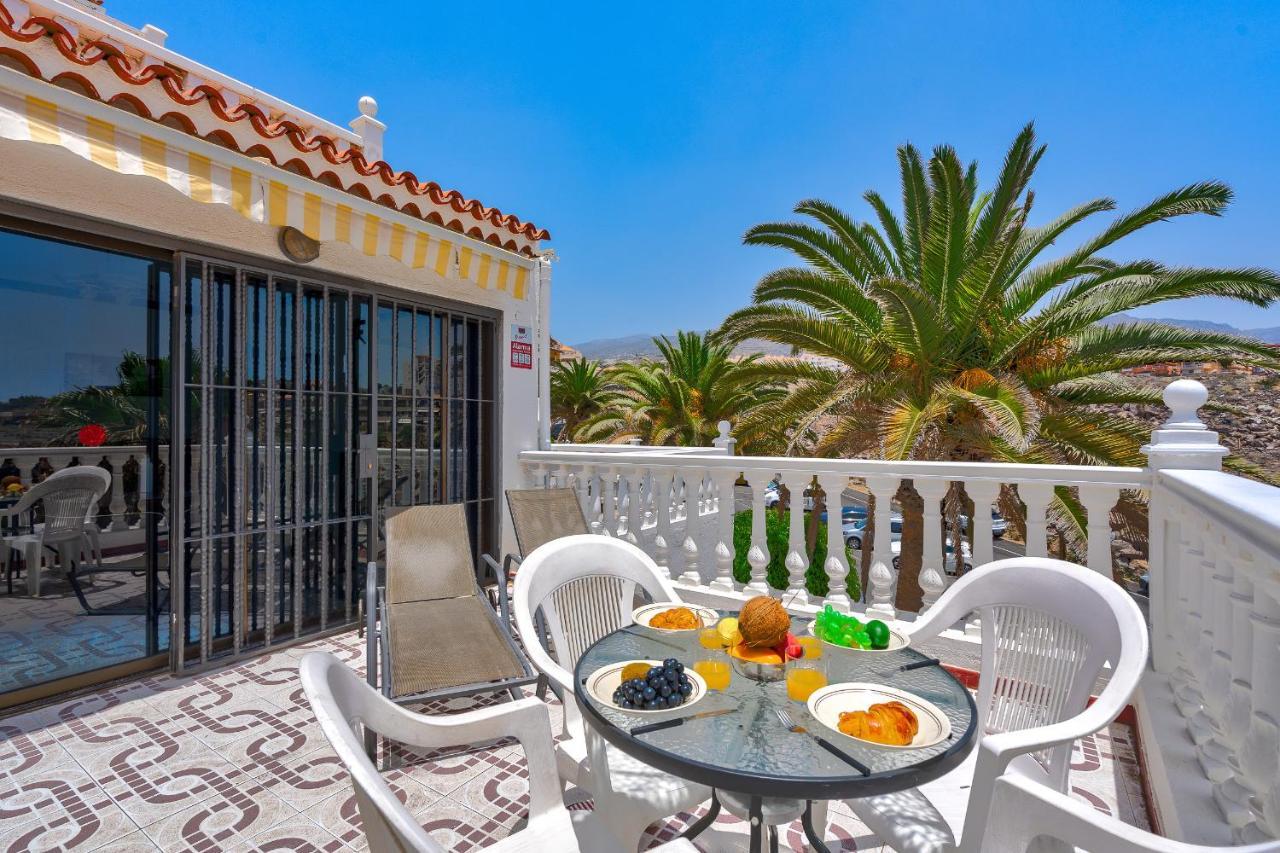 Island Sun Apartment Callao Salvaje Exterior photo